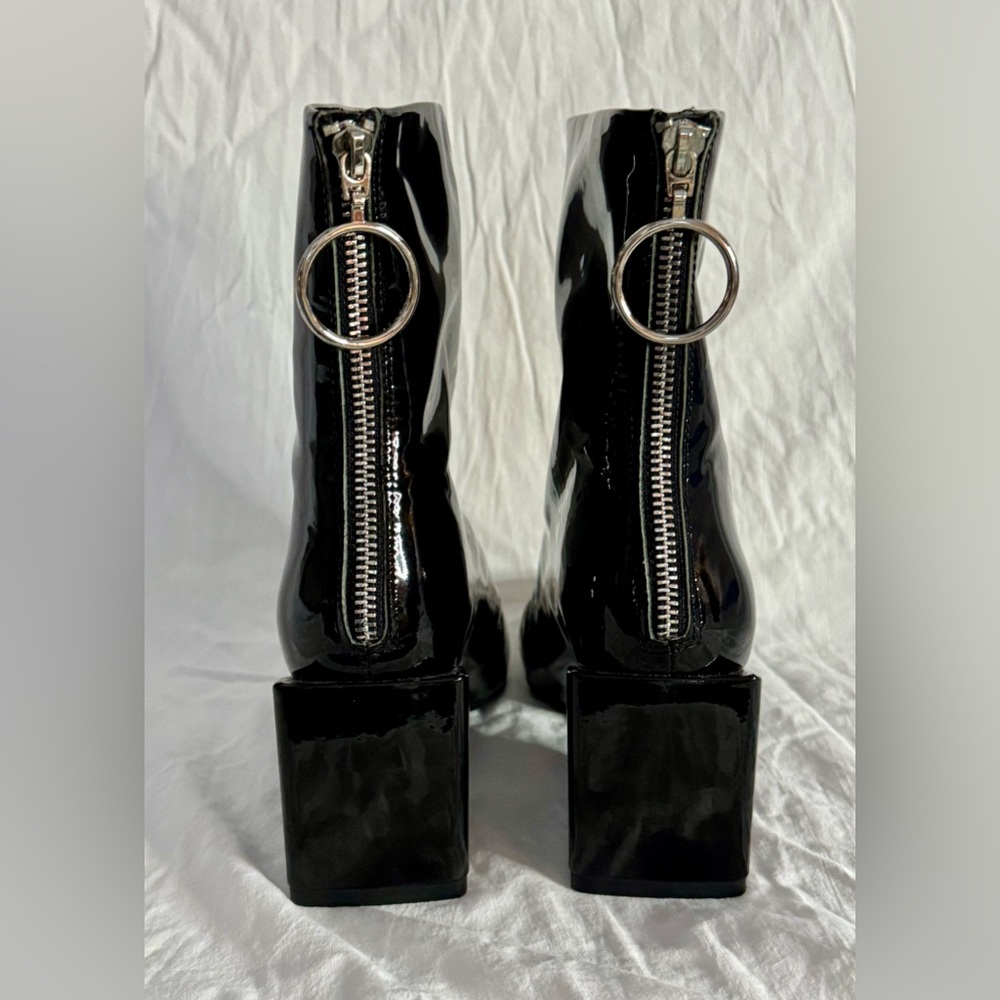 Nakedvice Black‎ Patent Leather Ankle Boots Size 8